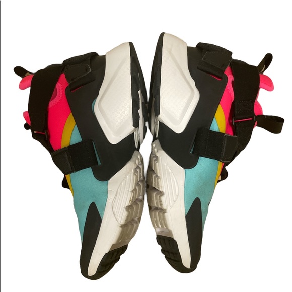 Nike Huarache City Size 5.5 Womens - Picture 3 of 7